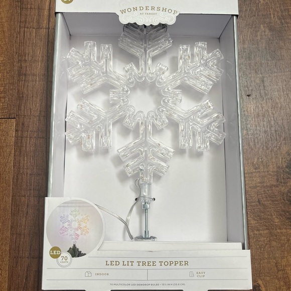 NWT  LED acrylic multicolored snowflake Christmas tree topper plug in dew drop - Picture 3 of 9
